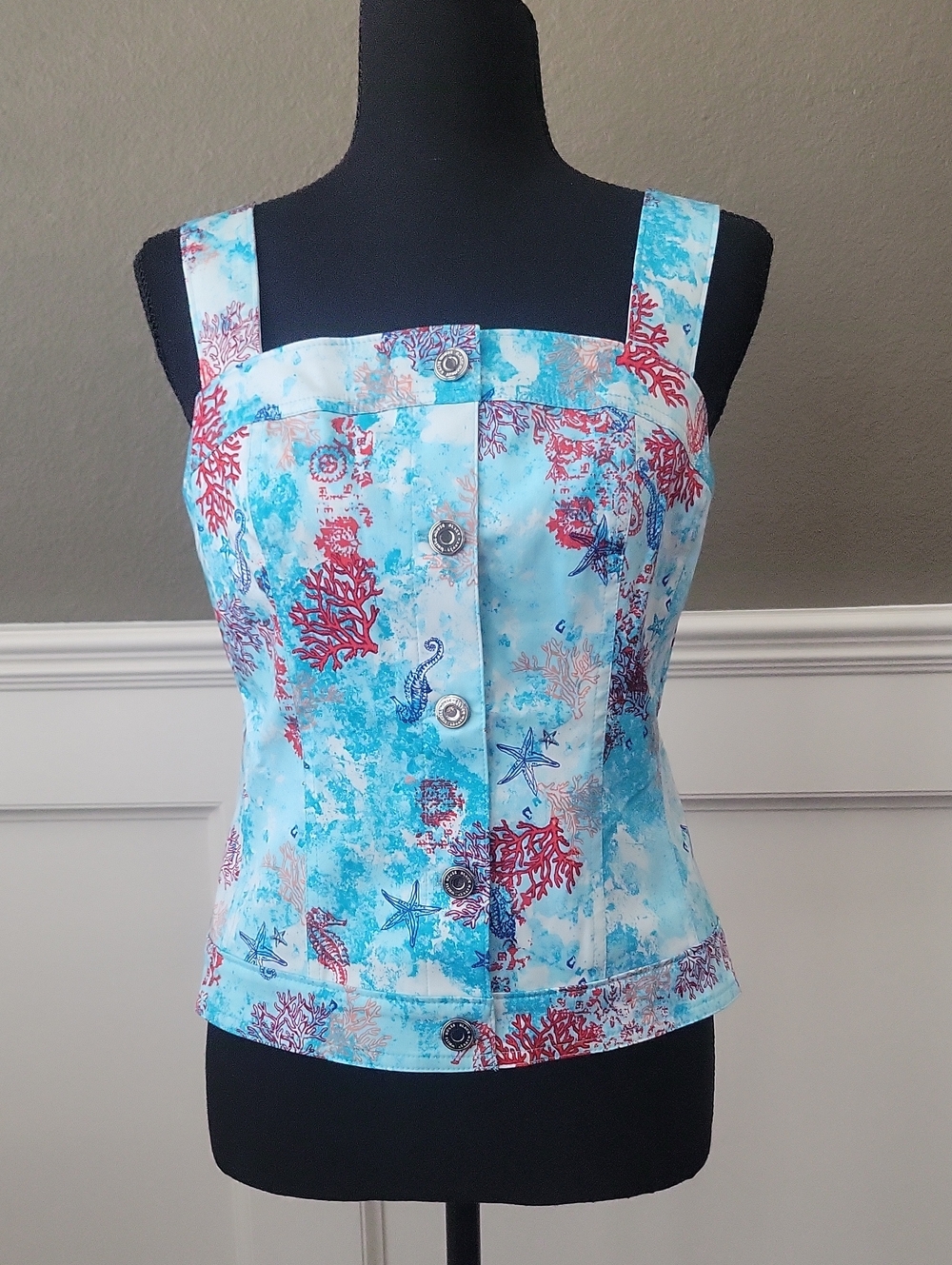 White House Black Market Aqua Coral Print Button-Front Camisole